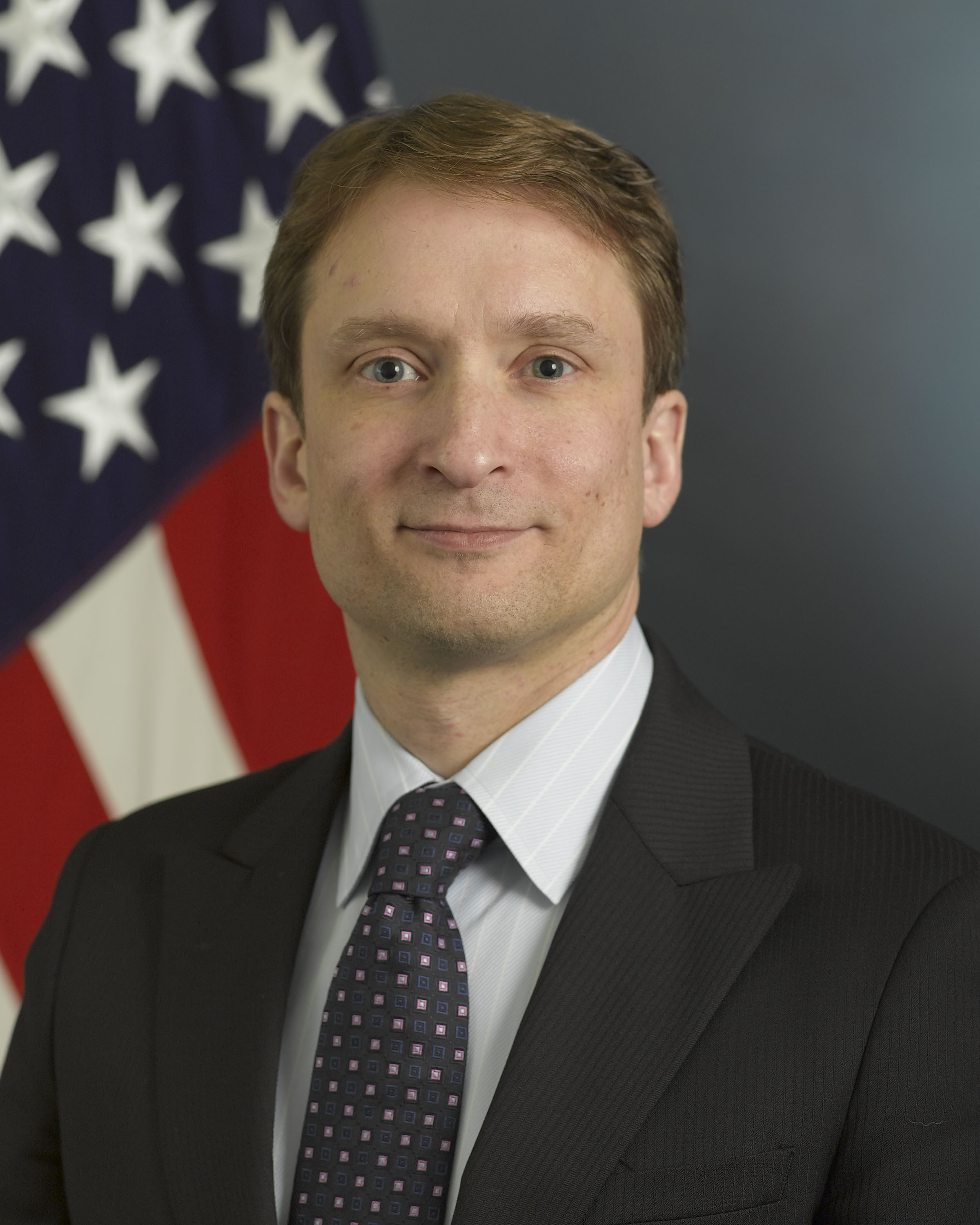 Figure 2 — Peiter "Mudge" Zatko at DARPA. Mudge — one of the seven L0pht 1998 Senate testifiers — went on to lead DARPA's Cyber Fast Track program (2010–2013), and subsequently served at Google, Stripe, Twitt…